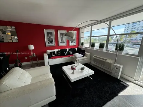 5313 Collins Avenue Miami Beach FL 33140