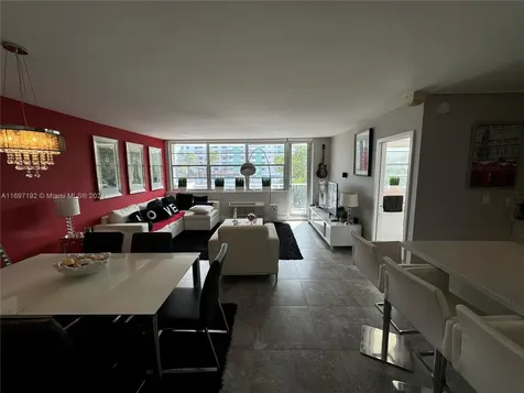 5313 Collins Avenue Miami Beach FL 33140