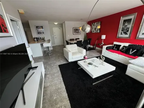 5313 Collins Avenue Miami Beach FL 33140