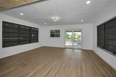 1369 NW 96th Street Miami FL 33147