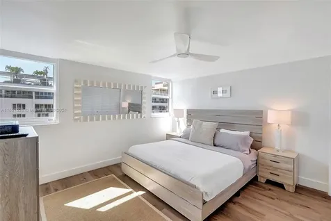 2401 Collins Avenue Miami Beach FL 33140