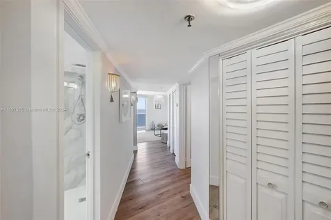 2401 Collins Avenue Miami Beach FL 33140