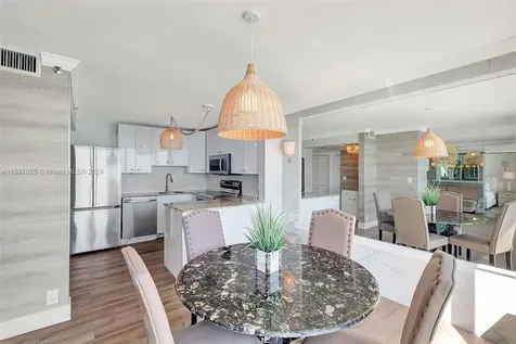2401 Collins Avenue Miami Beach FL 33140