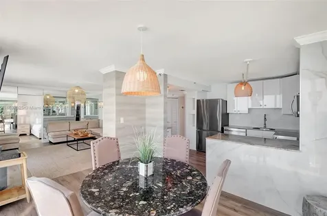 2401 Collins Avenue Miami Beach FL 33140