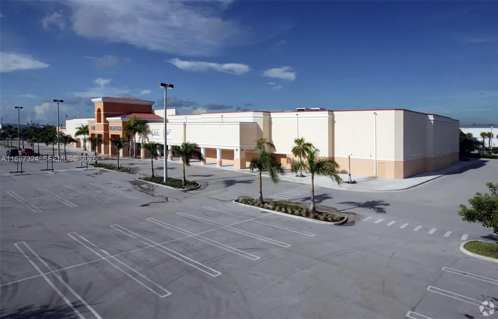17355 NW 59th Avenue Hialeah FL 33015