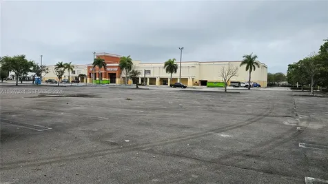 17355 NW 59th Avenue Hialeah FL 33015