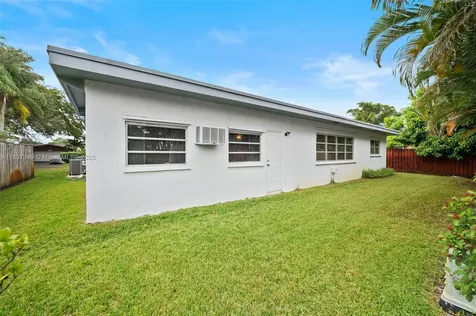 1401 NW 122nd Avenue Pembroke Pines FL 33026
