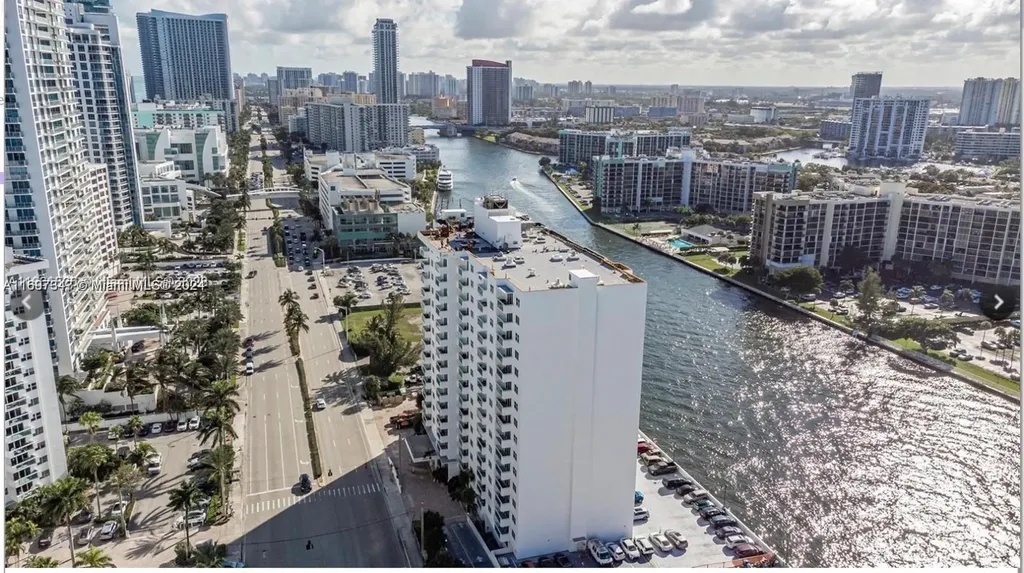 3000 S Ocean Drive Hollywood FL 33019