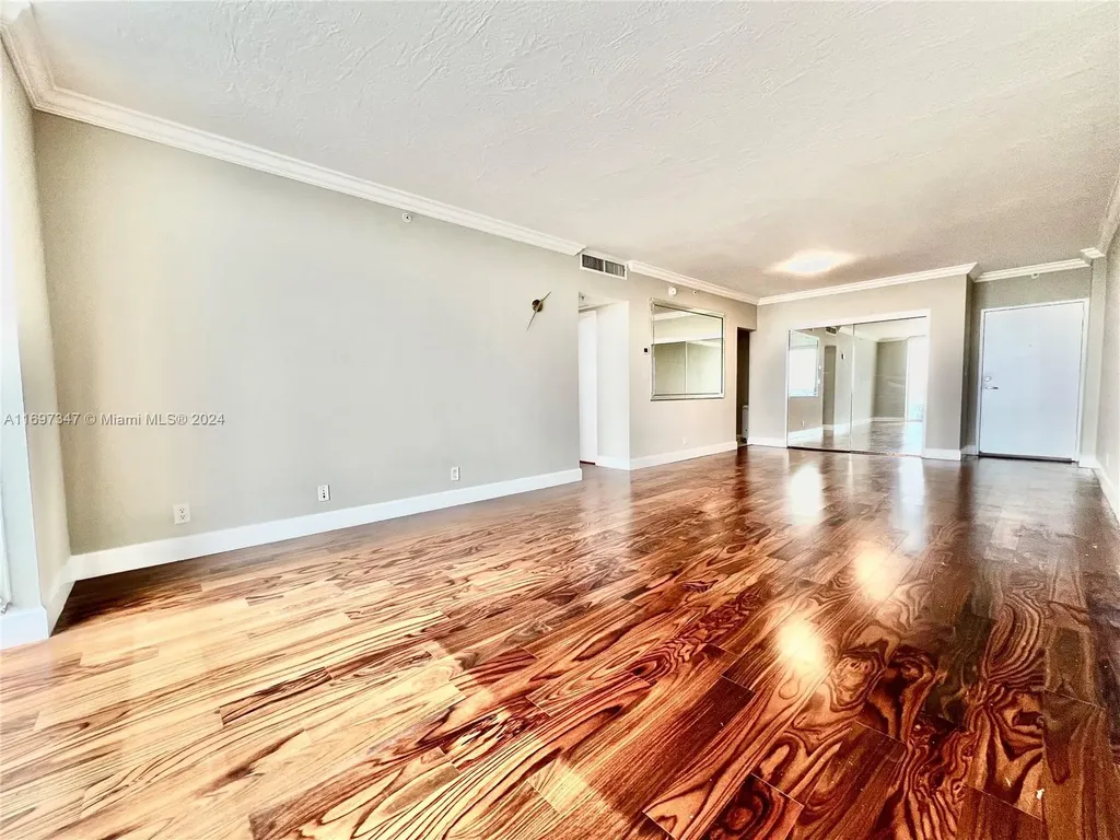 3000 S Ocean Drive Hollywood FL 33019