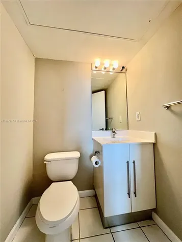 3000 S Ocean Drive Hollywood FL 33019