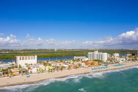 3000 S Ocean Drive Hollywood FL 33019