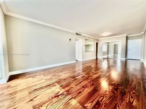 3000 S Ocean Drive Hollywood FL 33019