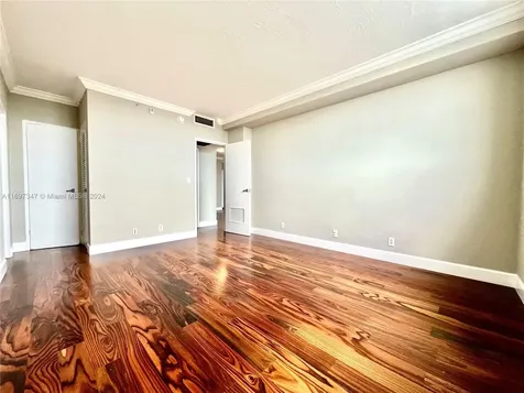 3000 S Ocean Drive Hollywood FL 33019