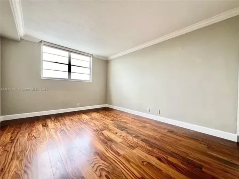 3000 S Ocean Drive Hollywood FL 33019