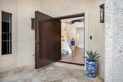 6580 Allison Road Miami Beach FL 33141