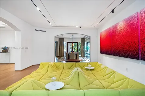 6580 Allison Road Miami Beach FL 33141