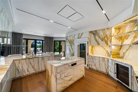 6580 Allison Road Miami Beach FL 33141
