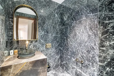 6580 Allison Road Miami Beach FL 33141