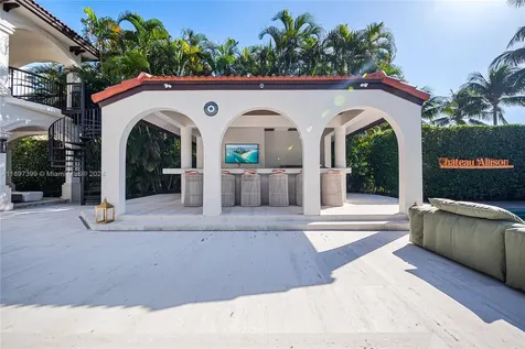6580 Allison Road Miami Beach FL 33141