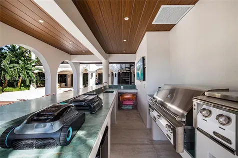 6580 Allison Road Miami Beach FL 33141