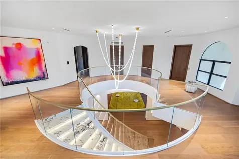6580 Allison Road Miami Beach FL 33141