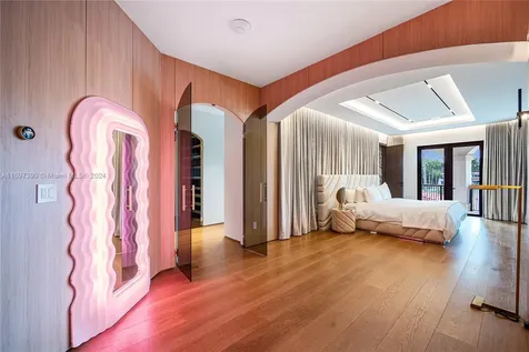 6580 Allison Road Miami Beach FL 33141