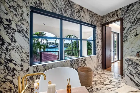 6580 Allison Road Miami Beach FL 33141
