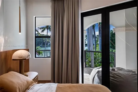 6580 Allison Road Miami Beach FL 33141