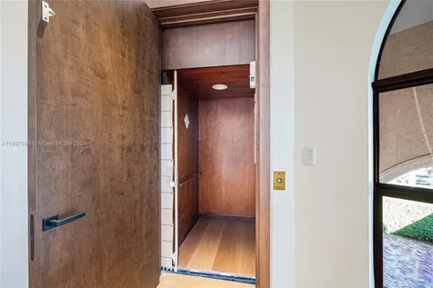 6580 Allison Road Miami Beach FL 33141