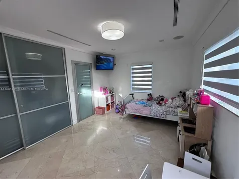 2055 Arch Creek Drive North Miami FL 33181
