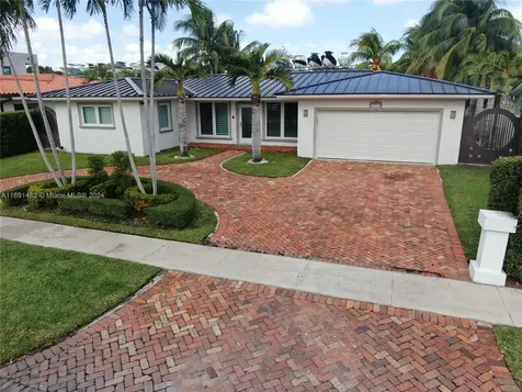 2055 Arch Creek Drive North Miami FL 33181