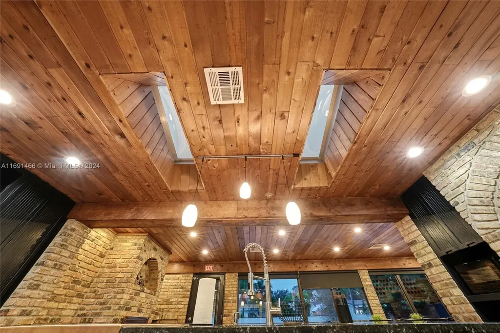 5000 Grant Street Hollywood FL 33021