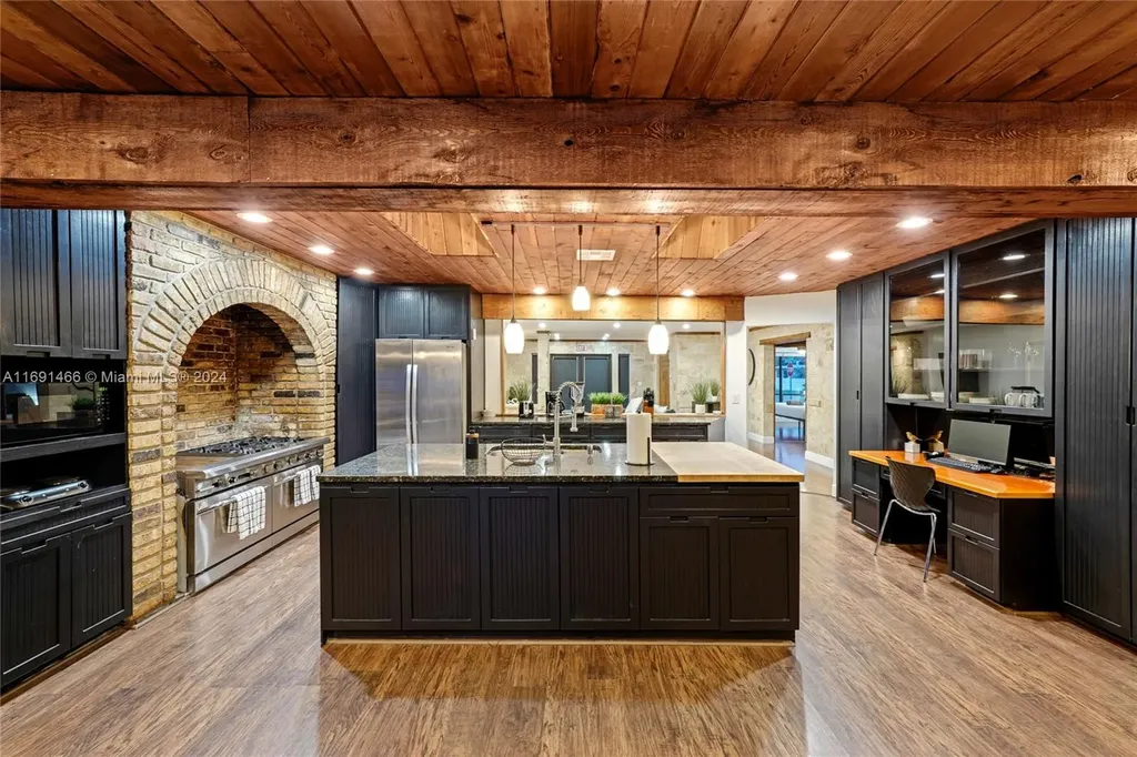 5000 Grant Street Hollywood FL 33021