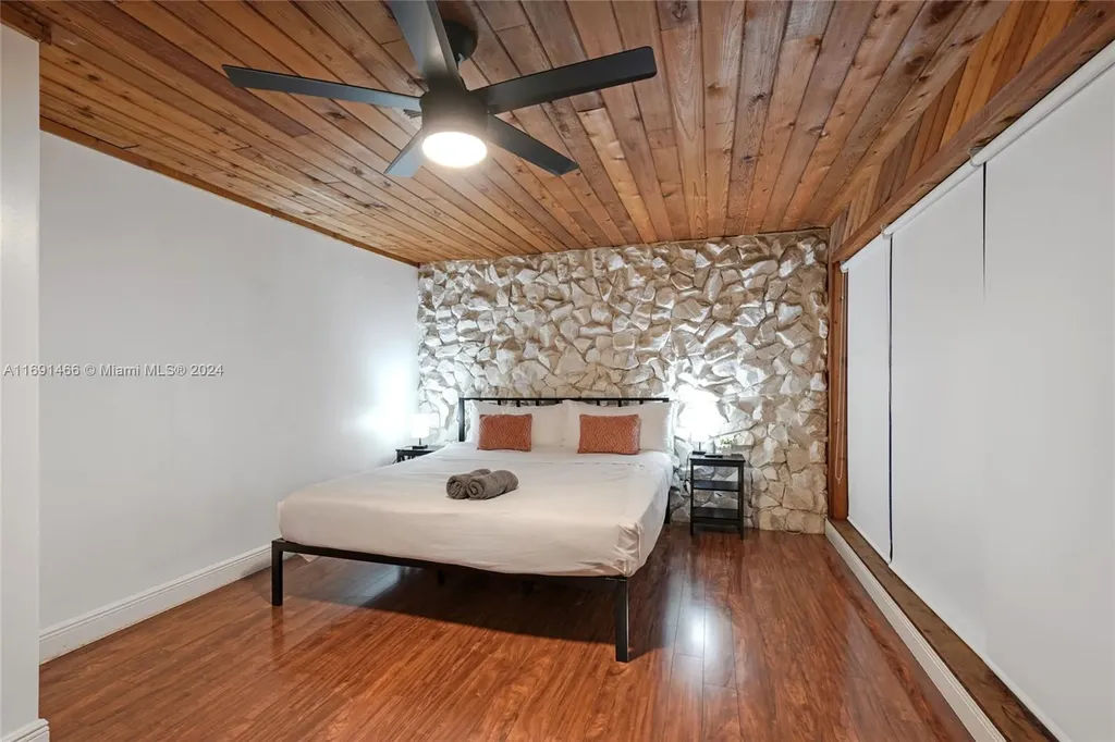 5000 Grant Street Hollywood FL 33021