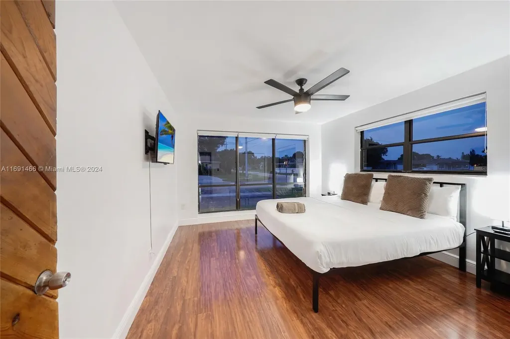 5000 Grant Street Hollywood FL 33021