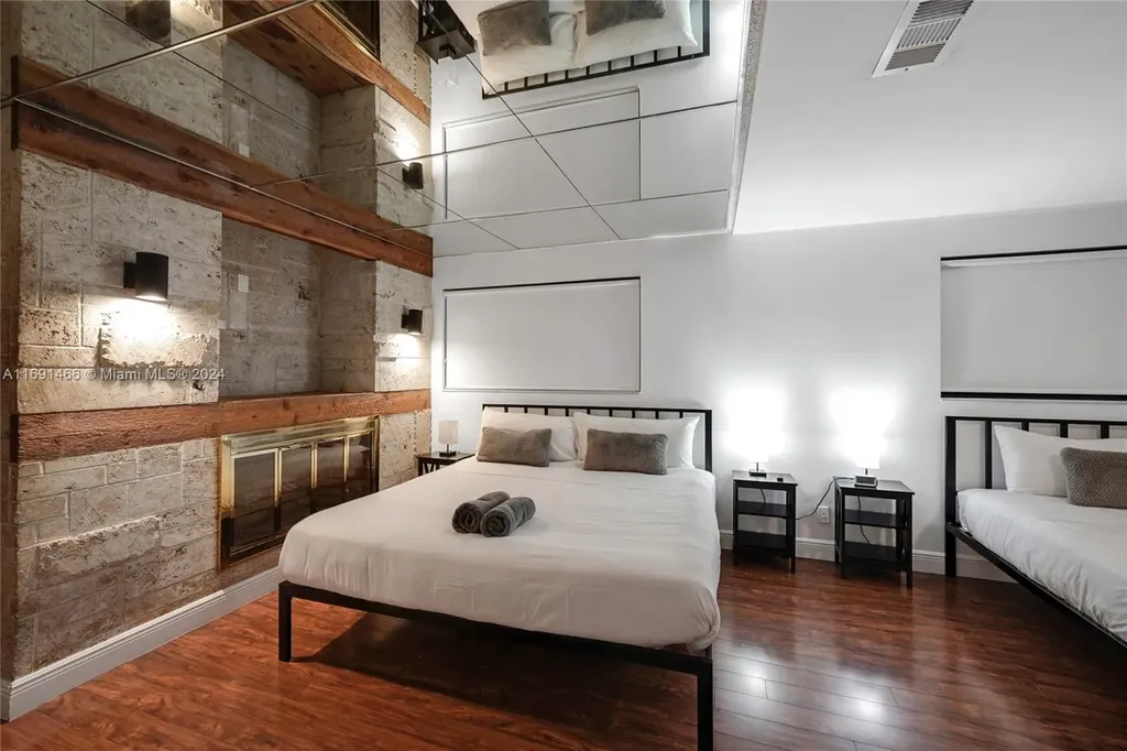 5000 Grant Street Hollywood FL 33021