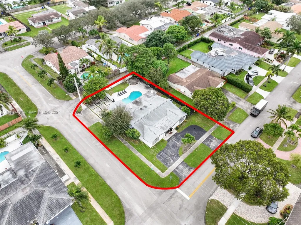 5000 Grant Street Hollywood FL 33021