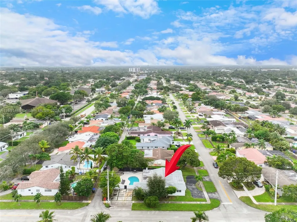 5000 Grant Street Hollywood FL 33021