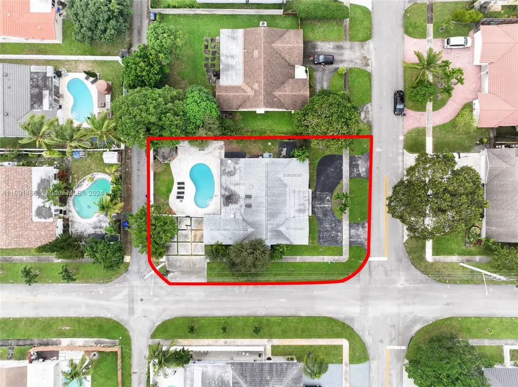 5000 Grant Street Hollywood FL 33021