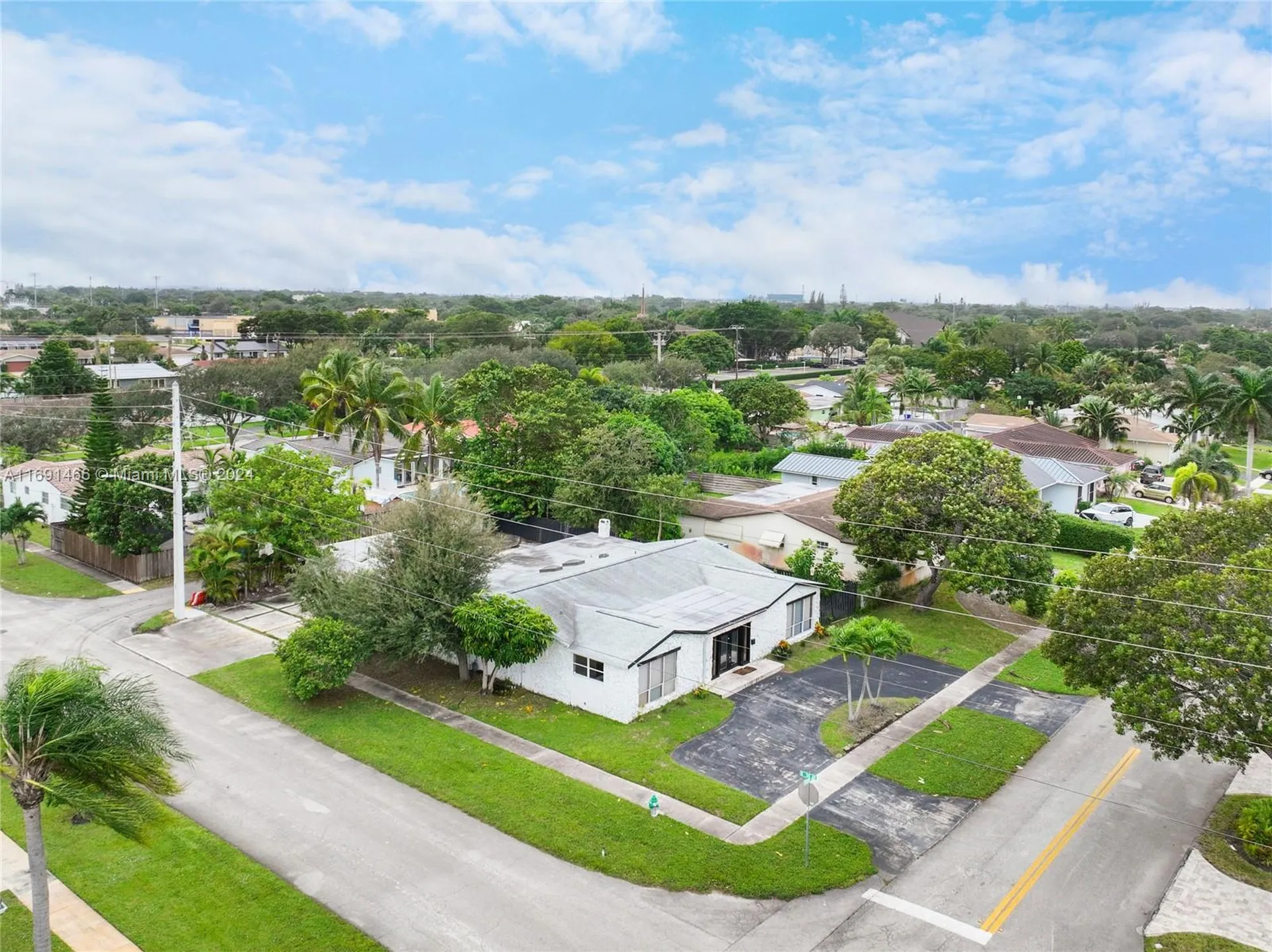 5000 Grant Street Hollywood FL 33021