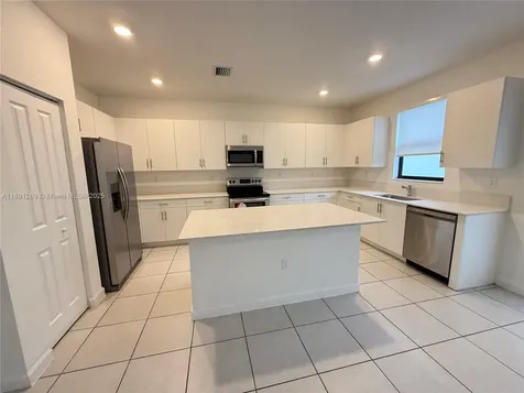 12948 SW 229th Street Miami FL 33170