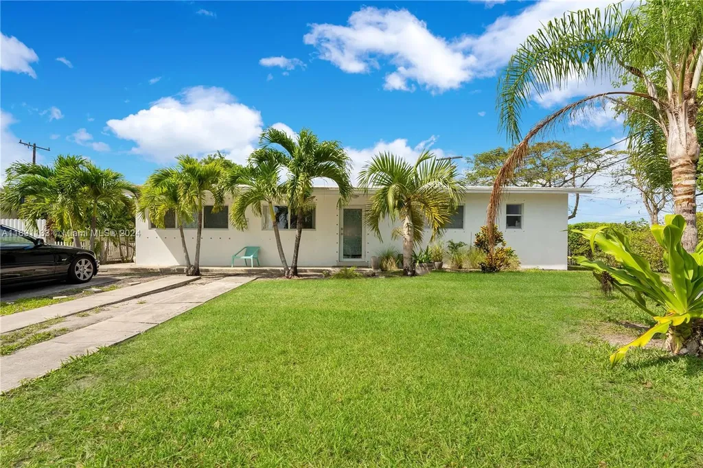10411 SW 51st Street Miami FL 33165