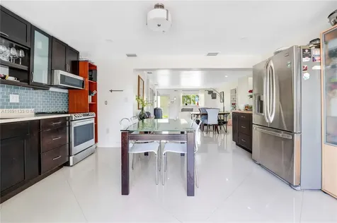 10411 SW 51st Street Miami FL 33165