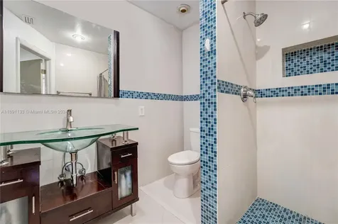 10411 SW 51st Street Miami FL 33165