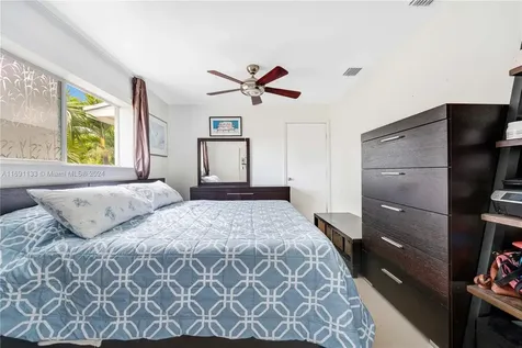 10411 SW 51st Street Miami FL 33165