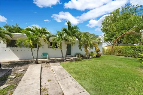 10411 SW 51st Street Miami FL 33165