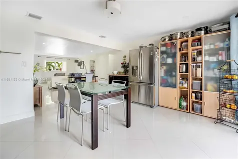 10411 SW 51st Street Miami FL 33165