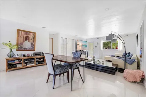 10411 SW 51st Street Miami FL 33165