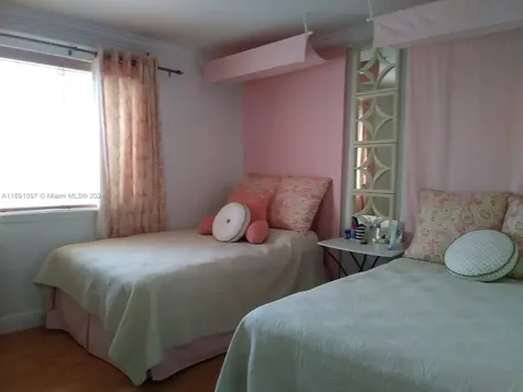 15555 SW 114th Street Miami FL 33196