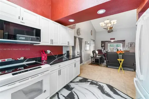7294 NW 39th Street Coral Springs FL 33065